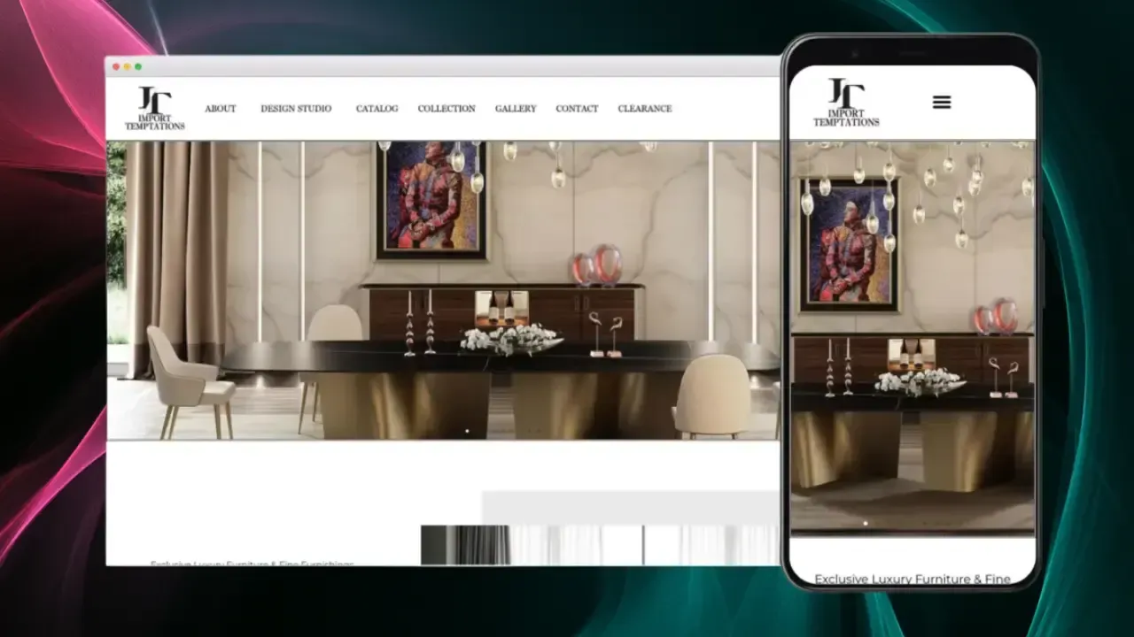 Un diseño de sitio web moderno y elegante se muestra tanto en una pantalla de escritorio como en un dispositivo móvil, presentando un conjunto de comedor lujoso con muebles negros y dorados, paredes beige suaves y una pintura sofisticada como parte de una colección de decoración interior de alta gama.