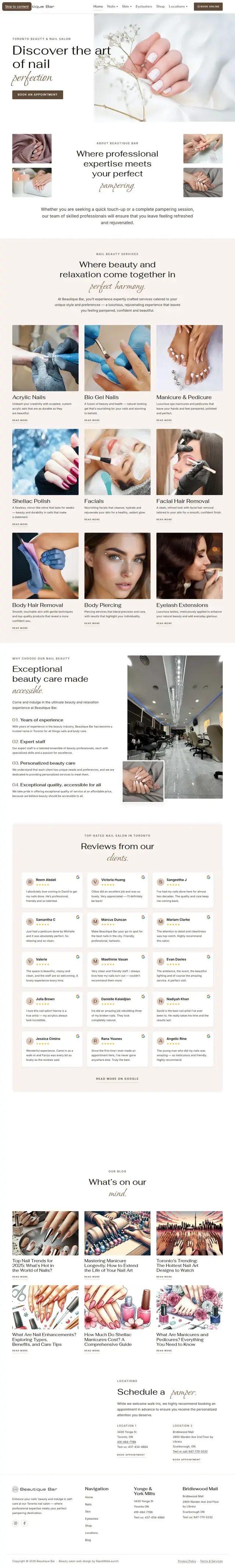 Página principal de Beautique Bar con una cuadrícula de servicios de belleza desde uñas acrílicas hasta extensiones de pestañas, reseñas de clientes de Google y dos ubicaciones de salones en Toronto.