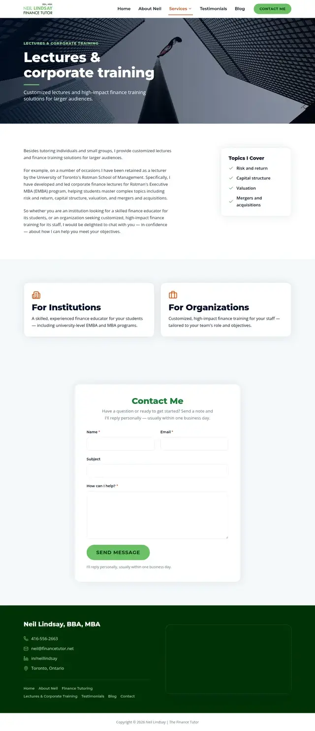 Página de conferencias y capacitación corporativa de Finance Tutor que describe la capacitación financiera personalizada para instituciones y organizaciones, con una barra lateral de Temas que Cubro y un formulario de contacto.