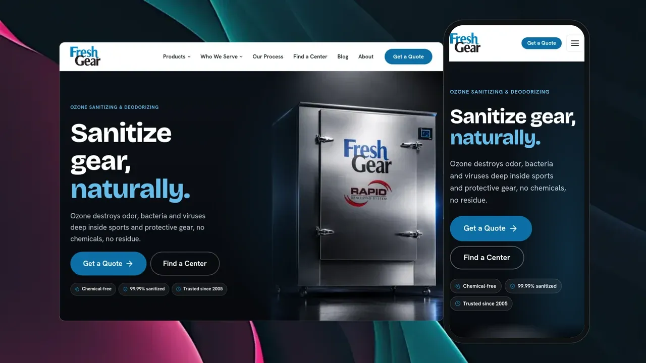 El sitio web rediseñado de Fresh Gear mostrado en una laptop y un teléfono: un héroe oscuro que dice 'Sanitize gear, naturally' junto a una máquina de acero inoxidable Rapid Sanitizing System.