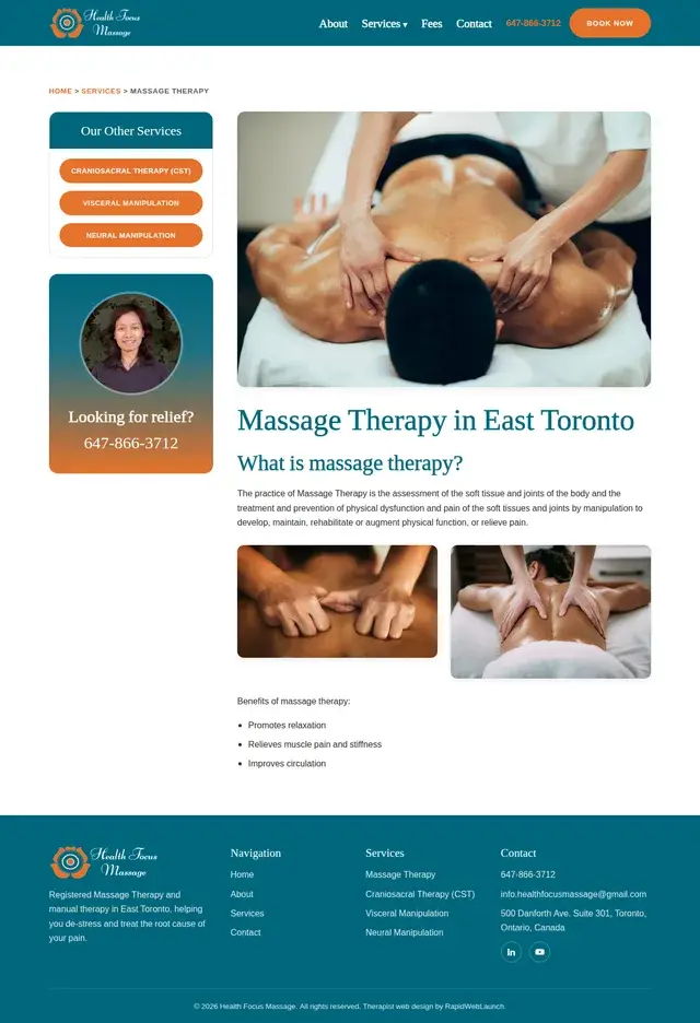 Página de servicio de Health Focus Massage para Terapia de Masaje en East Toronto, explicando qué es la terapia de masaje y sus beneficios junto a fotos de tratamientos y un llamado telefónico de '¿Buscando alivio?'.
