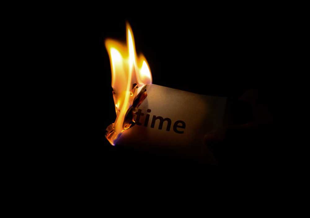 Reloj recordándole que gestione su tiempo sabiamente